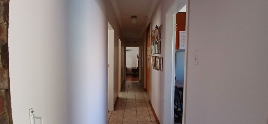 4 Bedroom Property for Sale in Uitsig Free State